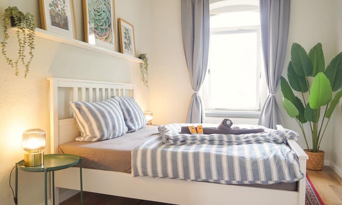 Ilversgehofen Apartamento | 70m2 Period-Apartment w/2BR, Smart-TV, parking