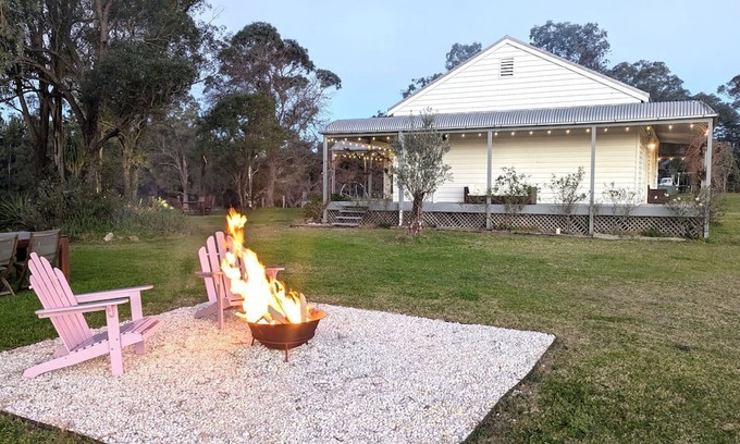 Broke Casa | Mahony Estate Homestead