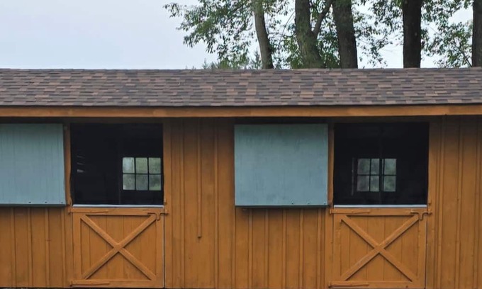 Cherry Valley Cabina | Lovely 1-bedroom Rustic Cabin in Roseboom NY, just 12 miles from Cooperstown