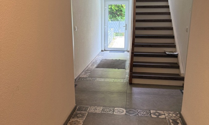 Rhein-Erft-Kreis District Apartamento | Central, fully furnished business apartment with own balcony. Garden