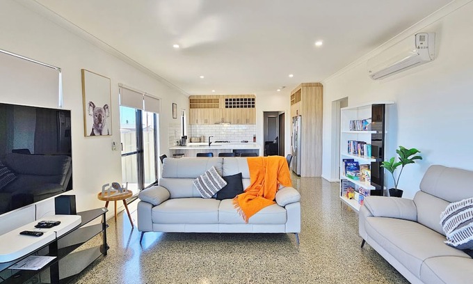 Kalbarri Casa | Full House | Kalbarri | Views | Sleeps 8