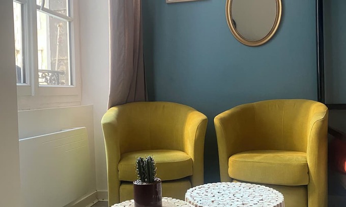 Mont-Dore Apartamento | Studio in the heart of downtown located in the former Palace du Mont dore