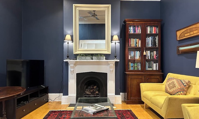 Bathurst Casa | Beautiful Heritage home close to CBD Sporting fields and hospital