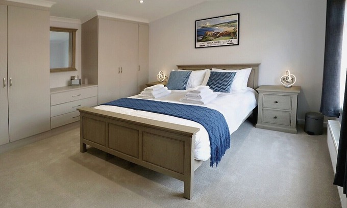 Fangfoss Cabina | Earl Grey Lodge: A Luxury Escape near York, with modern amenities.