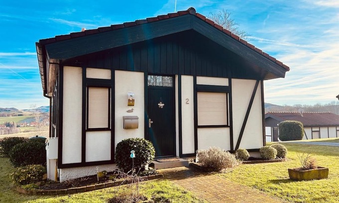 Dipperz Casa | Gemütlicher Bungalow am Fuße der Wasserkuppe für bis zu 4 Personen
