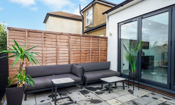 Eastcote and East Ruislip Casa | Charming 3-bedroom house in Pinner