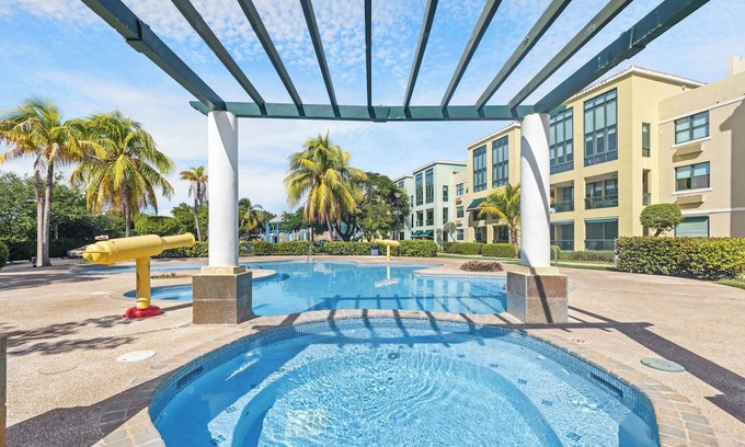 Mediania Alta Apartamento | Seaside Escape | Family Pools | Grilling Terrace | Tennis Court by Otium