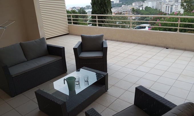 Ville-di-Pietrabugno Condominio | T2 panoramic sea and mountain view