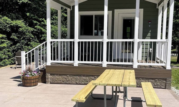 London Casa | This house is a 2 bedroom(s), 1 bathrooms, located in London, KY.