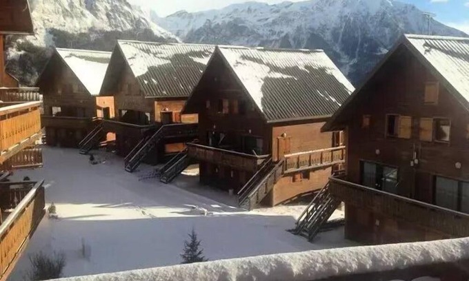 Reallon Apartamento | Joubelle Residence - Magnificent chalet with 6 double beds