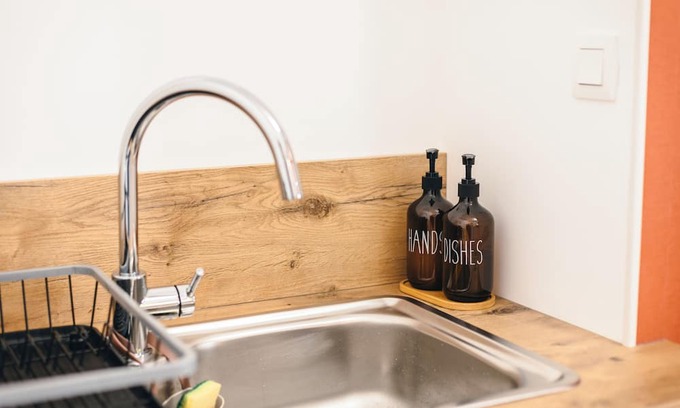Montbazens Apartamento | Cosy, fully-equipped apartment in the heart of the village. Pets welcome!