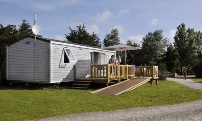 Plobannalec-Lesconil Casa | Camping 3 étoiles - Parc aquatique - eeeech