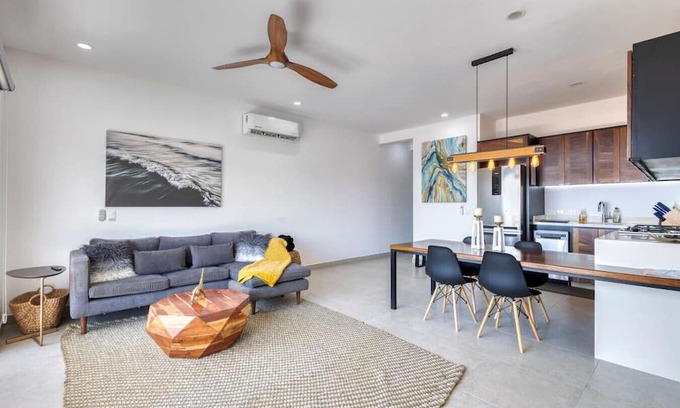 Libertad Apartamento | 2BR Ocean View Near Downtown San Lucas