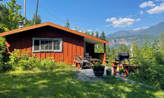 Kaslo Cabina | Bungalow Cabin at Paradise Hills