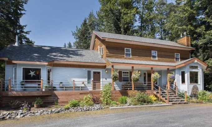 Bear Creek Apartamento | Salmon Suite at Bell In The Woods B&B (2 x Queen/Twin) Max 5ppl