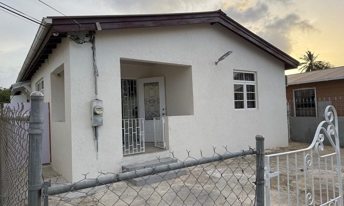 Brighton Casa | Vacation home in Barbados nFully furnishedn5 minutes walk to the beach