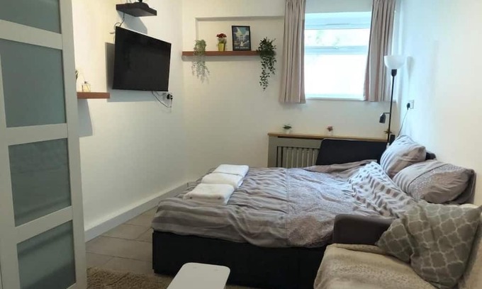 Navy Yard Apartamento | Cozy 2-bedroom apartment with WiFi, AC in amazing Washington