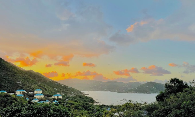 Estate Saint Quaco and Zimmerman Cabaña | Charming 1-bedroom cottage with WiFi and AC in delightful St John