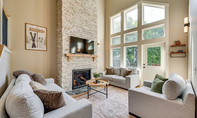 East Burke Casa | Ski-In/Ski-Out: Recently Built Burke Townhome!