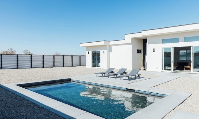 Joshua Tree Casa | Escape to Bonair — A Stylist Desert Oasis in Joshua Tree with Pool & Spa