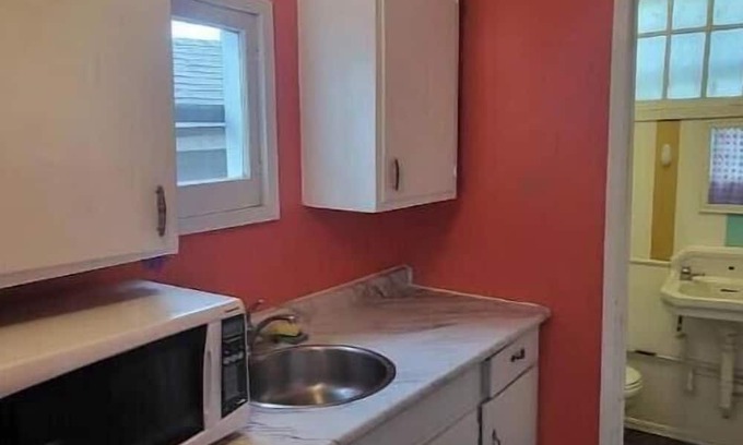 Grand Bend Cabina | Cozy Cabin #8, one block to beach