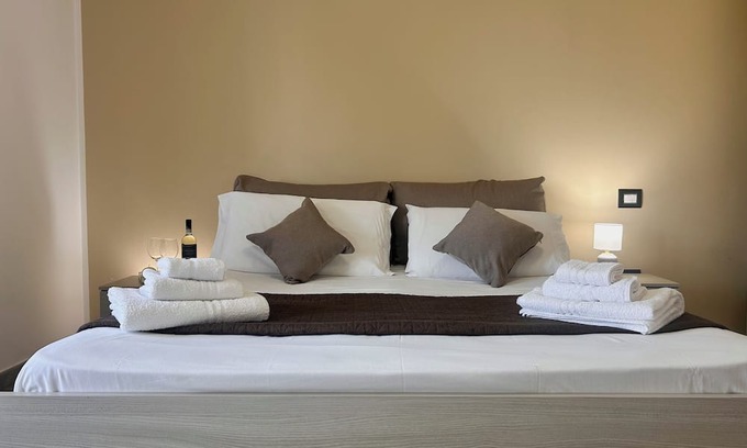 Santa Domenica Apartamento | Sunrise Residence - Your peaceful stay near Tropea and Capo Vaticano"