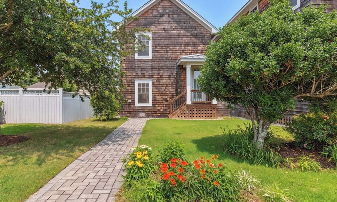 Historic Downtown Manteo Apartamento | Myrtle's Retreat* Walk to Festival Park & Downtown
