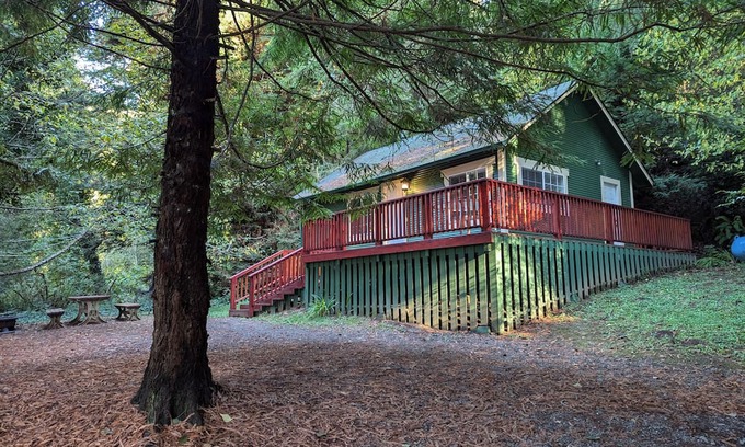 Klamath Cabina | Perfect home base for all things "Redwoods"! Space to park boat. Dog friendly.