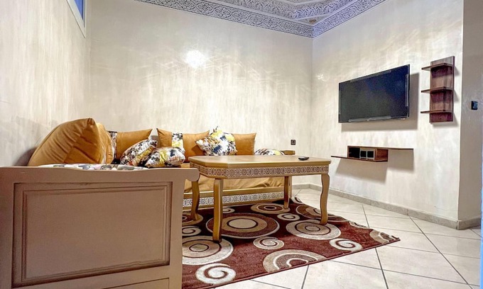 Miramar Apartamento | Apparently chic and luxurious