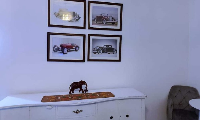 Kajiado Apartamento | Welcoming 2-bedroom apartment with WiFi in Kajiado County.