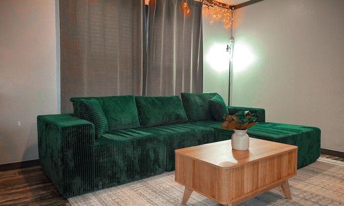 Sherman Casa | NEW Family/worker friendly, 500Mb, WD, Netflix, More photos coming soon!