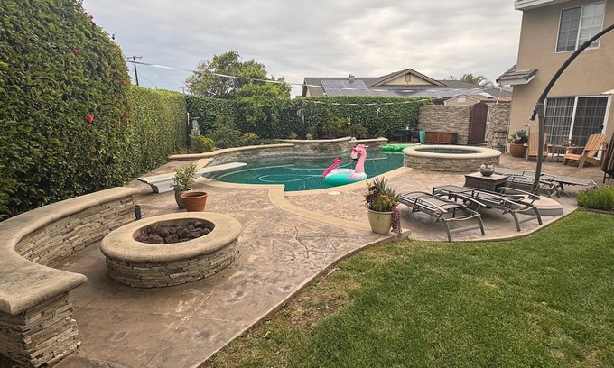 Tustin Casa | Charming 4-bedroom house with pool /spa, backyard paradise, cul-de-sac in Tustin