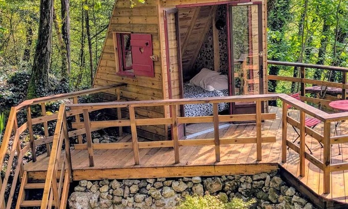 Sainte-Maure-de-Touraine Cabina | Unusual stay, troglodyte cabin and living room. In Touraine