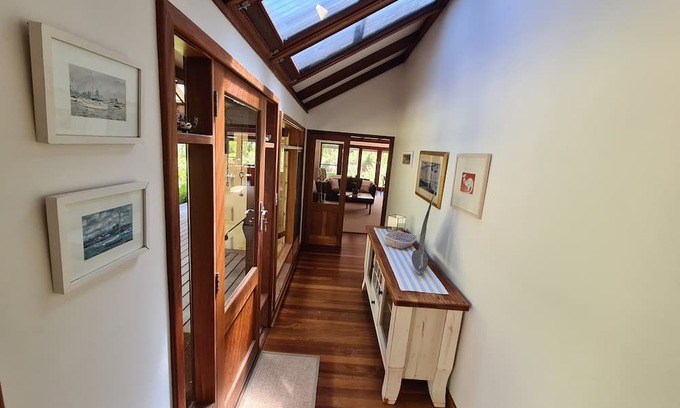 Yallingup Siding Casa | Tranquil family getaway, surrounded by amazing bushland and wildlife.