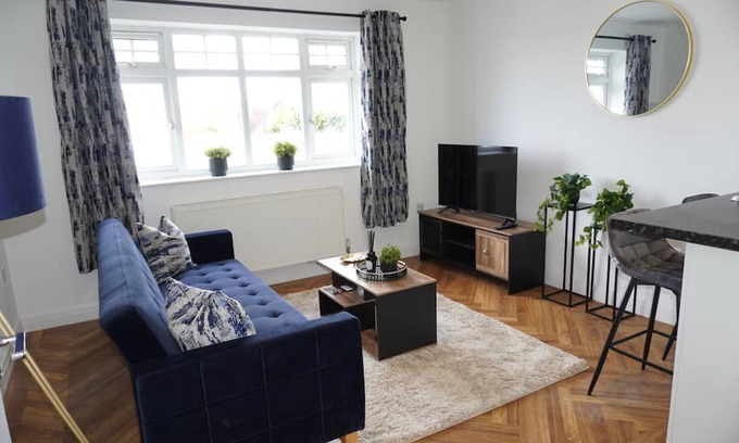 Hull Apartamento | Charming 2 bedroom apartment, recently refurbished, great location pet friendly!