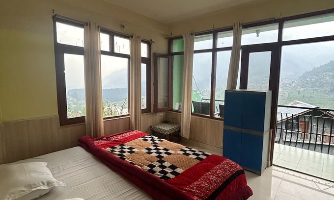 Vashist Cama Y Desayuno | Bodh Niwas -A Unit of The Nest Community