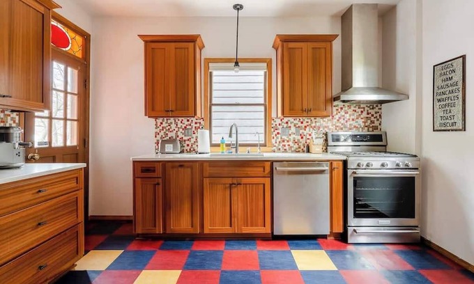 Goose Hollow Casa | Preserved 1907 Classic 2BR - 92 WalkScore