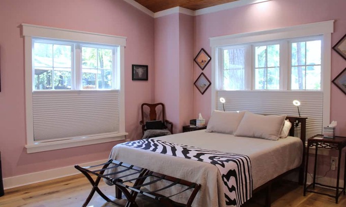 Coats Casa | Peaceful Studio Style Home with Accessible Features, Wood Burning Fireplace