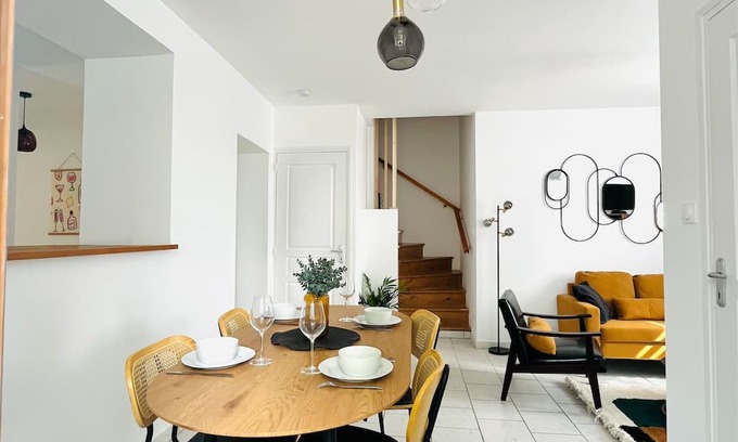 Cambrai Casa | Fantastic 2-bedroom house with WiFi in Cambrai
