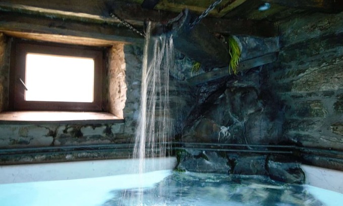 Bargagli Casa | Charming country house with WiFi, heated pool, artwork, barbecue in the garden.