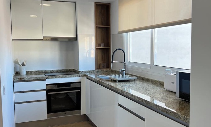 Fuengirola Condominio | Amazing Beachfront Views, cerca de todo lo que necesitas