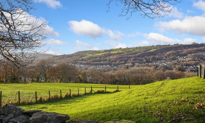 Margam Casa | The Old Cow Shed