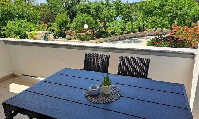 Rab Apartamento | Apartamento de una habitación con terraza y vista al mar Palit, Rab (A-24303-d)