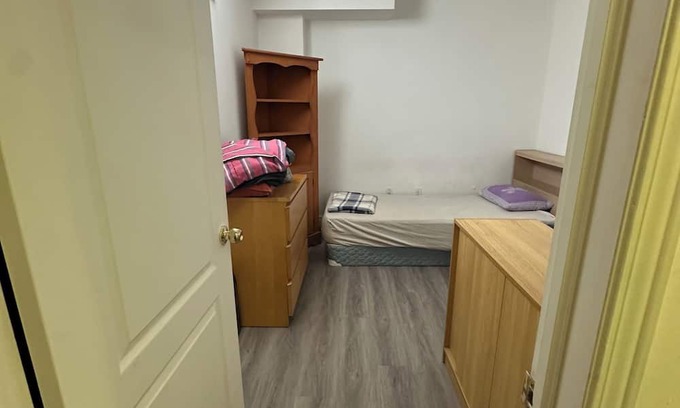 Durham Region Cama Y Desayuno | Private Room Near Ontario Tech