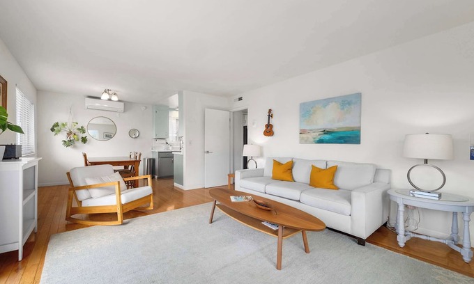 Seabright Apartamento | Seabright Breeze ~ Dog-Friendly Coastal Retreat!