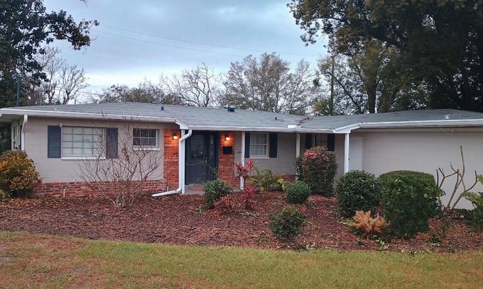 Pine Hills Casa | 4-bedroom house in fantastic Orlando with AC, WiFi