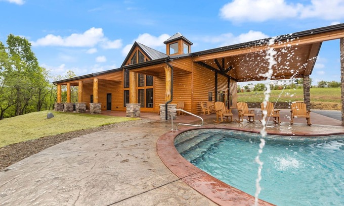 Harrodsburg Cabina | Shawnee Creek Bourbon Trail Chalet