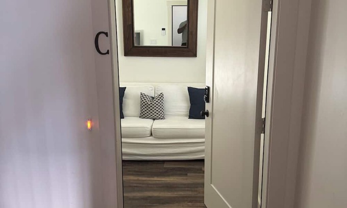 Wharton Apartamento | Charming 2-bedroom apartment in fabulous Wharton.