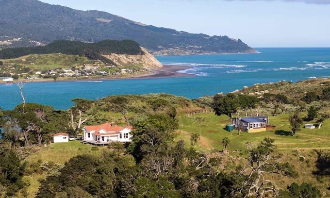 Te Akau Otro | Te Akau - Ultimate comfort, adventure & seclusion