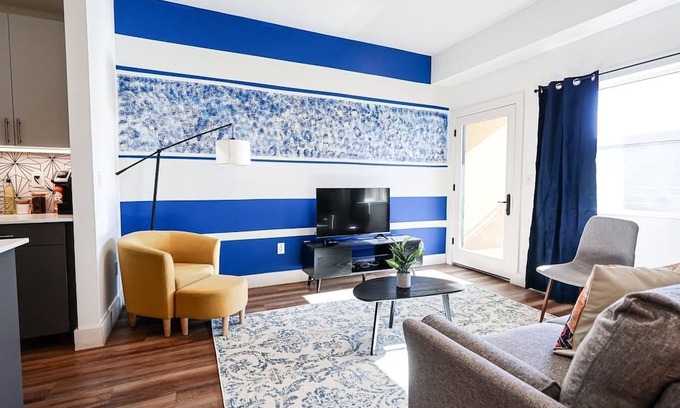 Brewerytown Apartamento | Imagine a stylish escape in Glenwood, the epitome of urban luxury